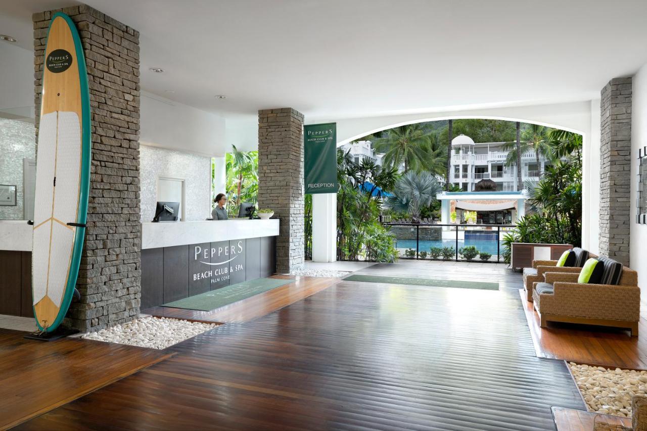 Peppers Beach Club & Spa Palm Cove Extérieur photo Lobby