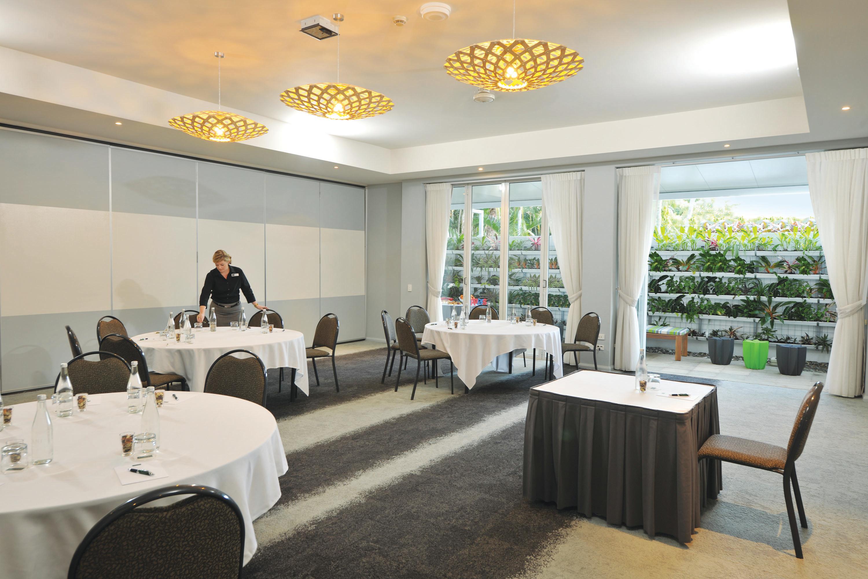 Peppers Beach Club & Spa Palm Cove Extérieur photo The Green Room