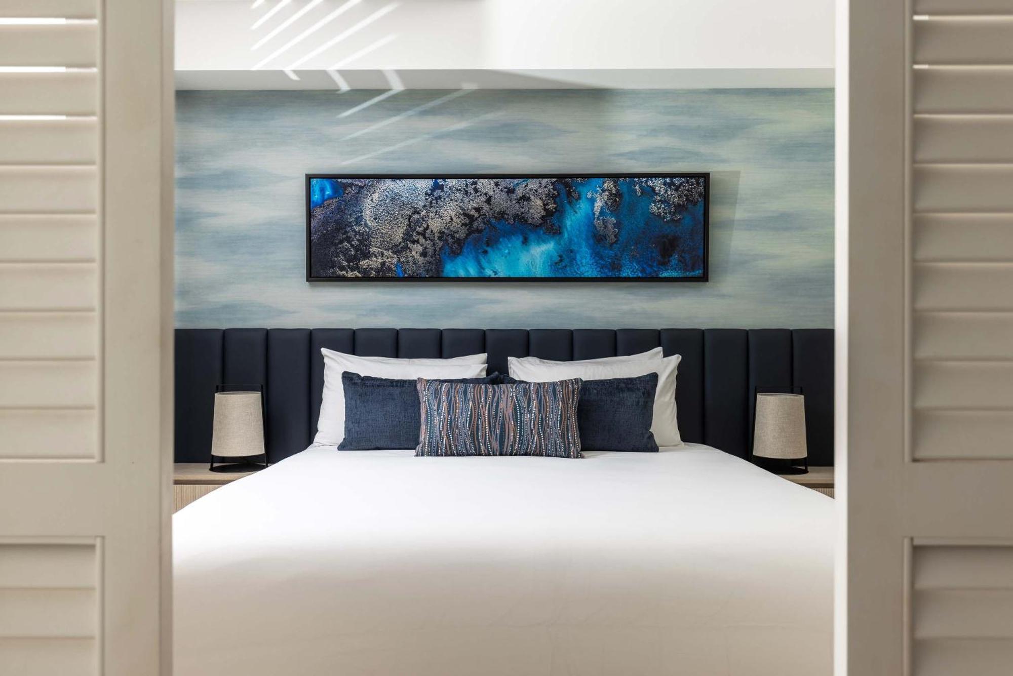 Peppers Beach Club & Spa Palm Cove Extérieur photo A bedroom at The Pearl